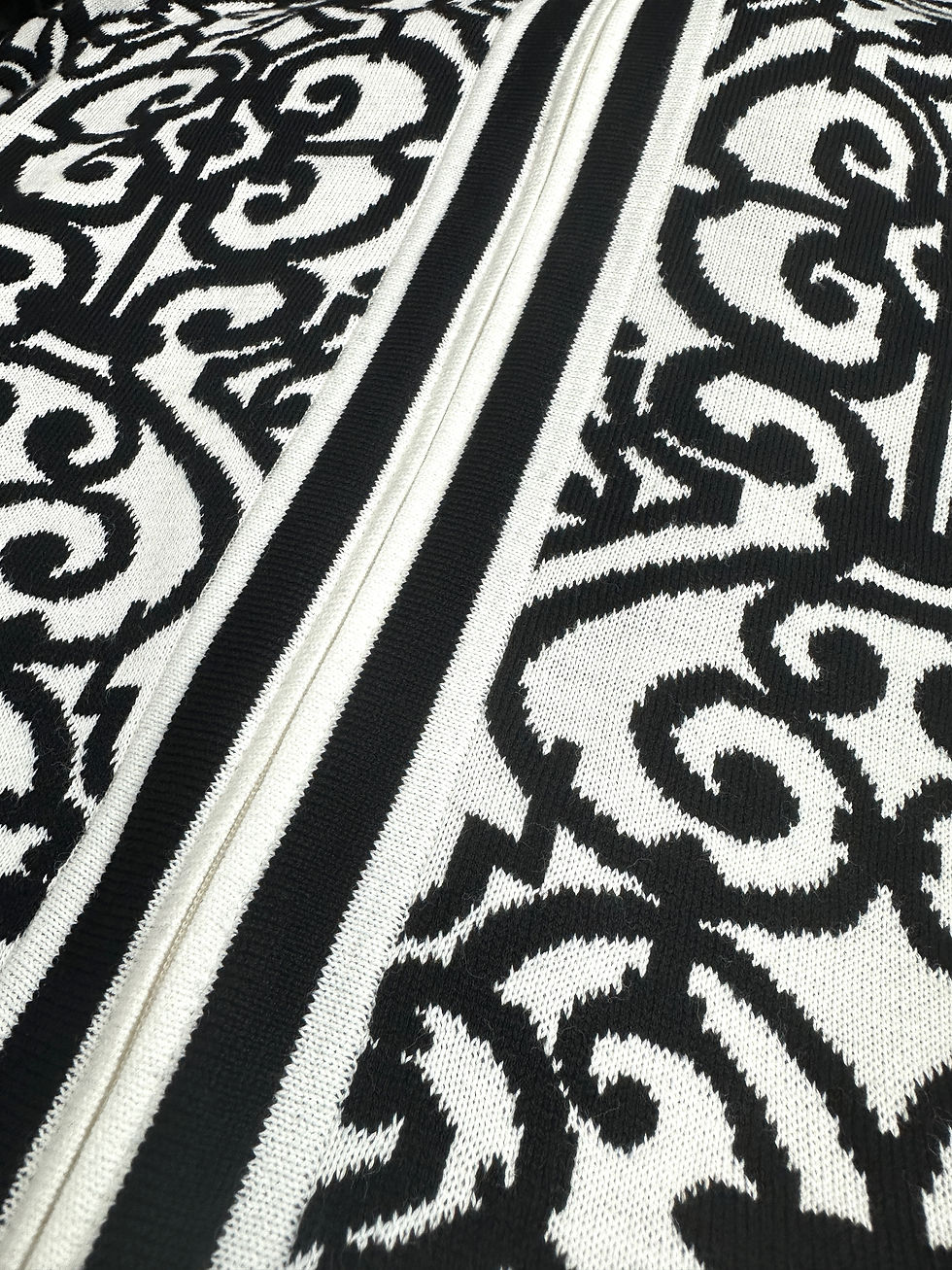 Hình thu nhỏ: ST. JOHN SPORT Black White Geometric Knit Jacket Petite Small Arabian Pattern