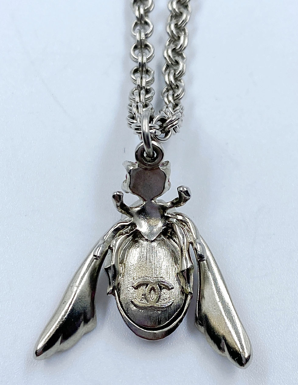 Thumbnail: NEW CHANEL Pink Purple Crystal Lucky Bee Pendant Silver Chain Necklace RARE