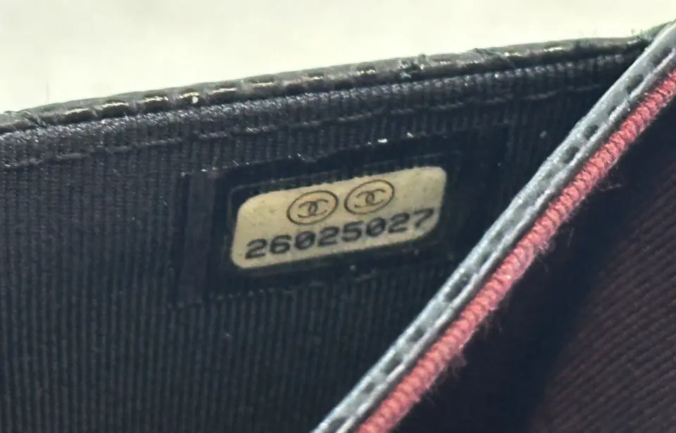 縮圖：NWT CHANEL Classic Flap Card Holder Grained Calfskin Mini Black Silver Quilted