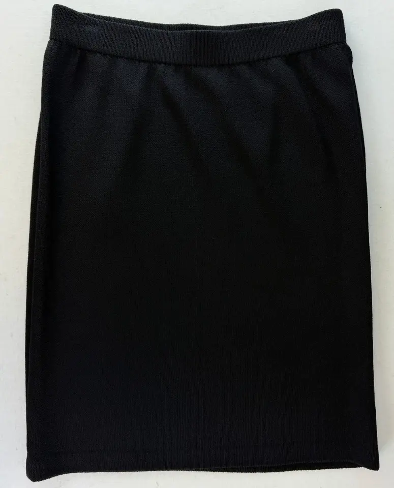 Thumbnail: NEW ST. JOHN Basic Santana Knit Straight Skirt 8 Black Classic Knee Length