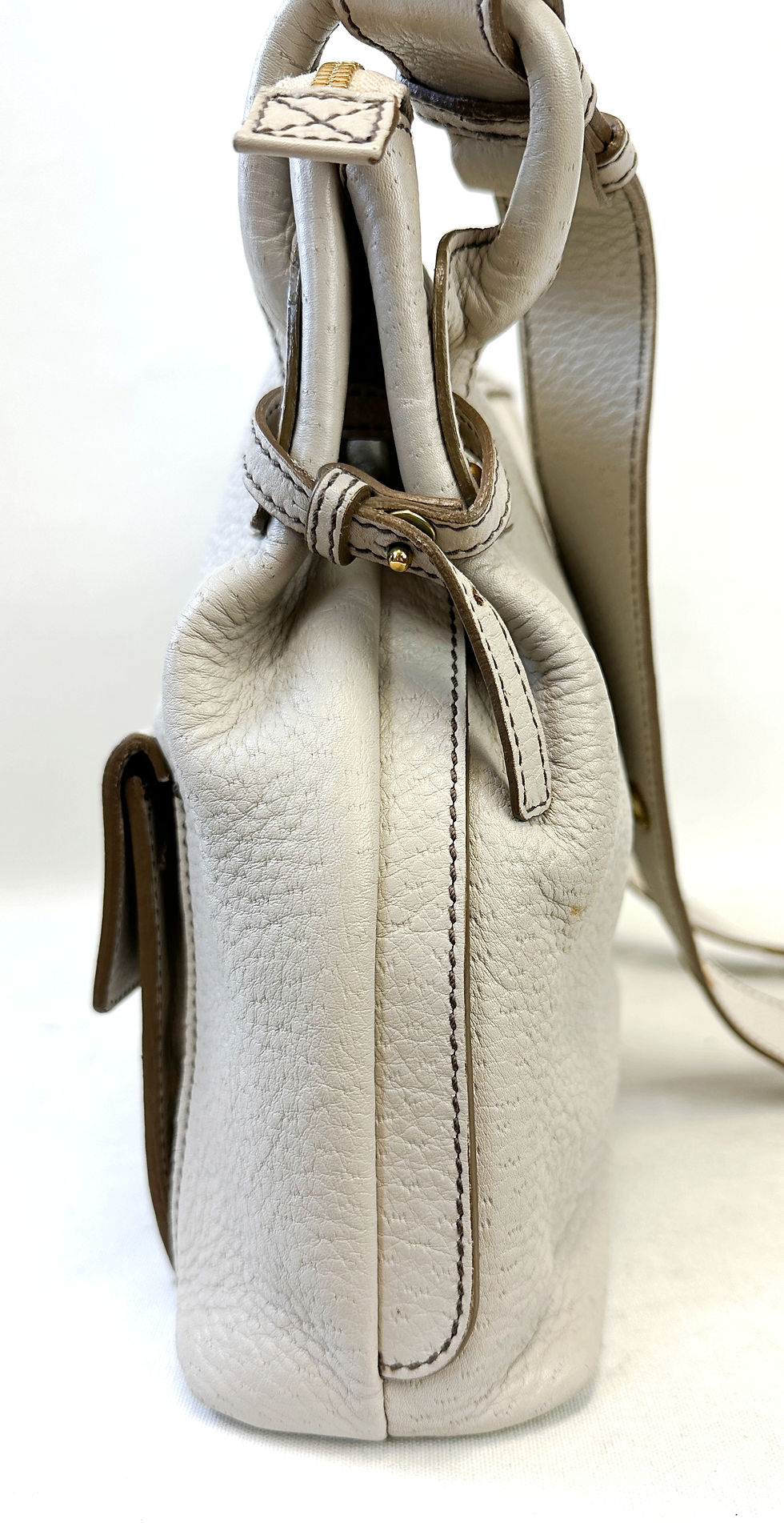 Hình thu nhỏ: SALVATORE FERRAGAMO Gancini Ivory Leather Pockets Gold Hardware Crossbody Bag