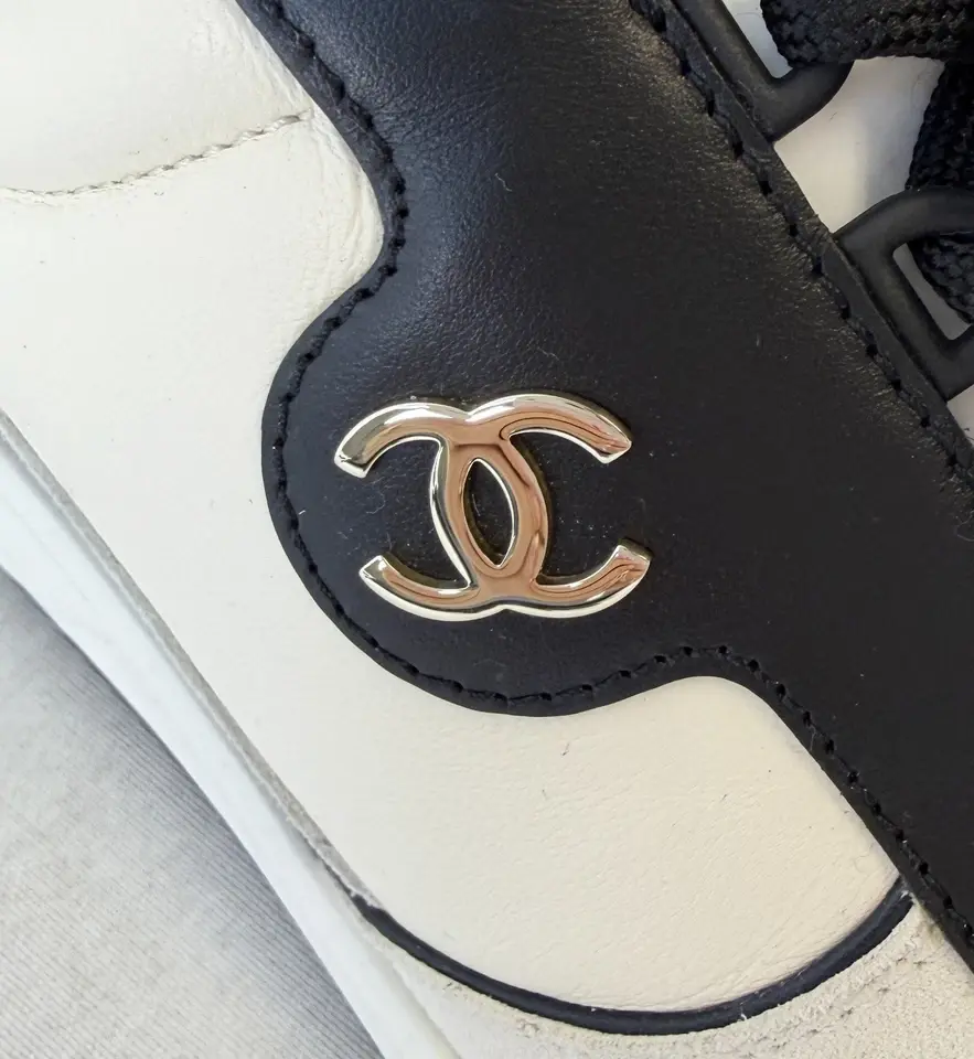 Thumbnail: CHANEL Low Top Sneakers Interlocking CC Logo 42 12 Leather Suede G45212 Shoes