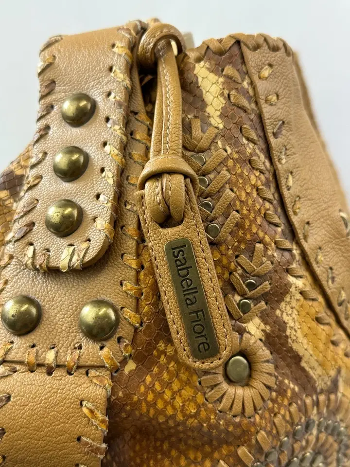 縮圖：ISABELLA FIORE Cool Whip Yvonne Hobo Bag Large Cognac Python Embossed Studded