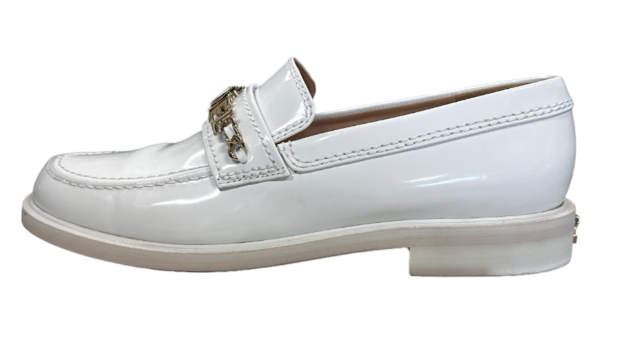 Thumbnail: CHANEL Bonnie & Clyde Shiny Calfskin Moccasins Loafers 39.5 White Gold Tone Logo
