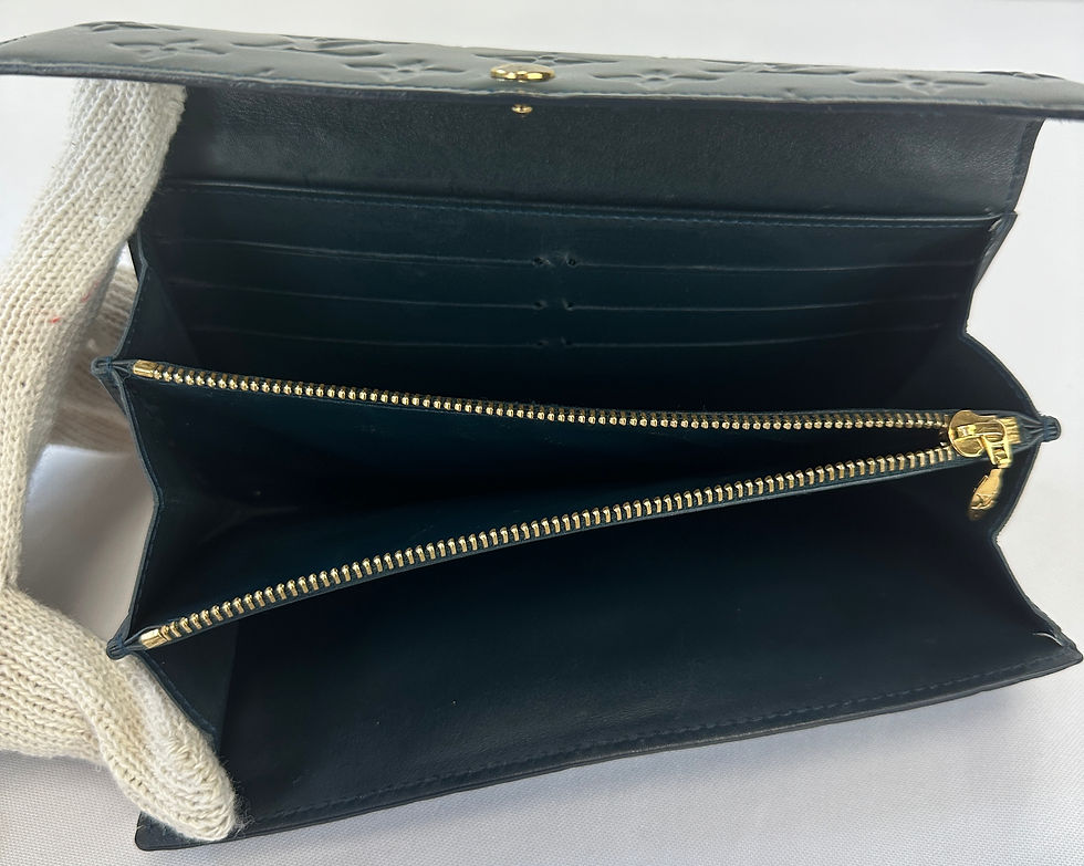 Miniatura: LOUIS VUITTON Portefeuille Teal Monogram Vernis Leather Sarah Long Wallet