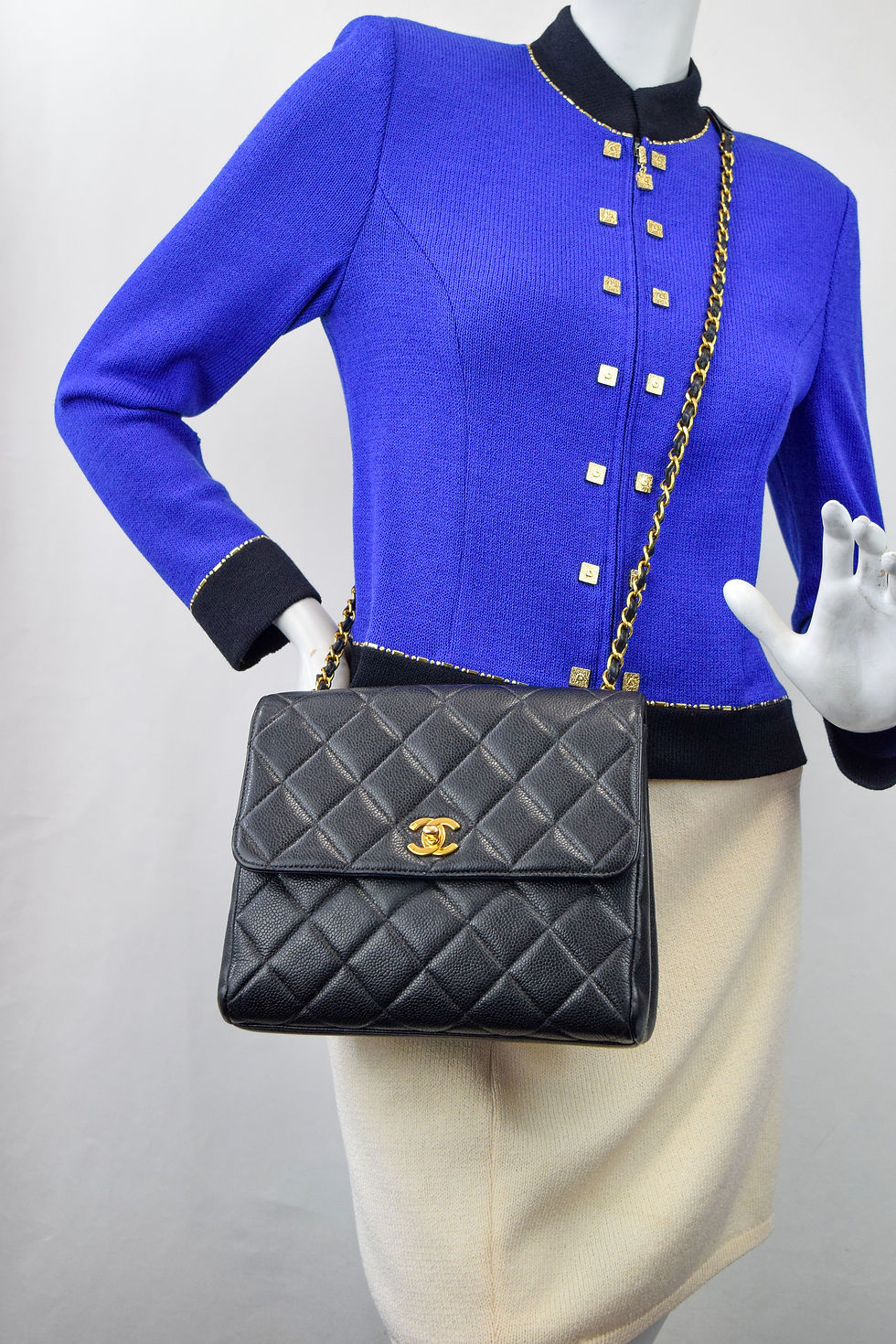 Miniatura: CHANEL Caviar Leather Square Crossbody Flap Bag Medium Black Gold CC 90s