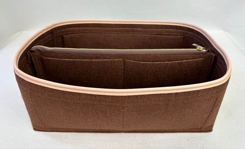 Miniatura: LOUIS VUITTON Monogram Canvas Speedy Bandouliere 35 Duffel Travel Bag M41111