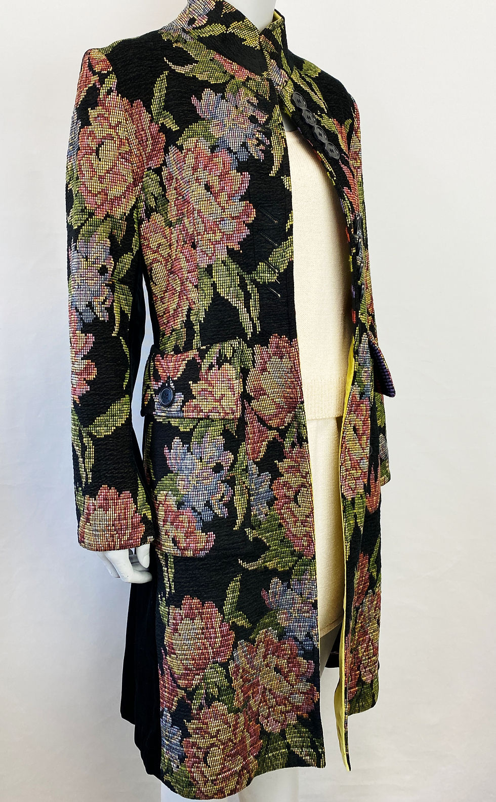 Thumbnail: ETRO Milano Needlepoint Floral Car Coat 42 6 US