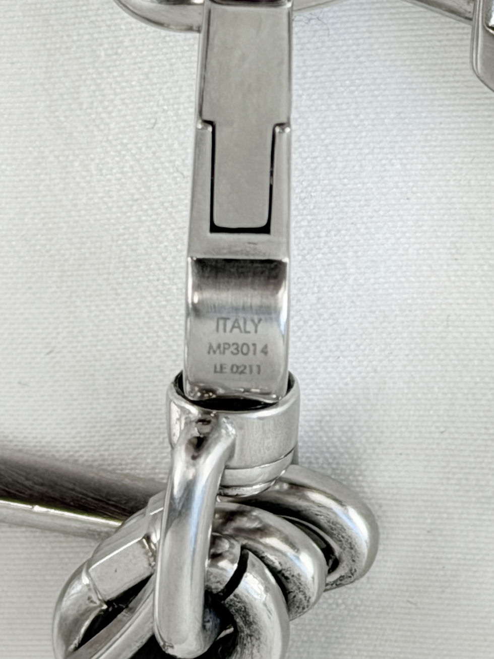 Thumbnail: LOUIS VUITTON Chunky Zipper Pull Silver Necklace Unisex S/S 2021 18" RARE