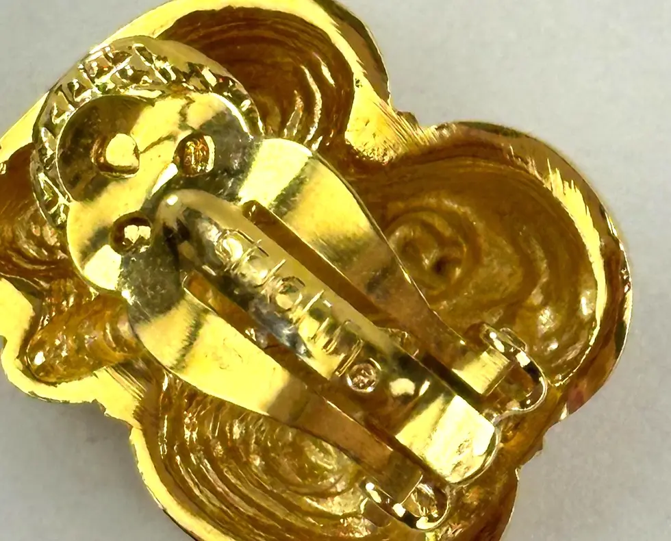縮圖：ST. JOHN Chunky 22k GP Gold Tone Shell Clip On Earrings 1980's Vintage Signed