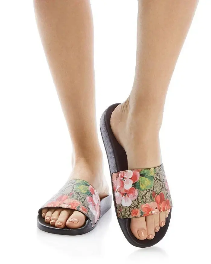 Thumbnail: GUCCI Pursuit GG Canvas Bloom Pool Slide Sandals 39 Brown Multicolor Floral 9 US