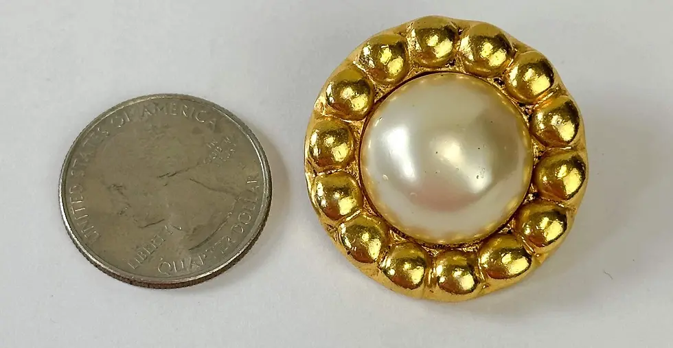 Hình thu nhỏ: Vintage CHANEL Faux Pearl 24Gold Plated Round Clip-On Earrings 1970's