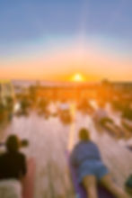 Pratique en rooftop au sunset