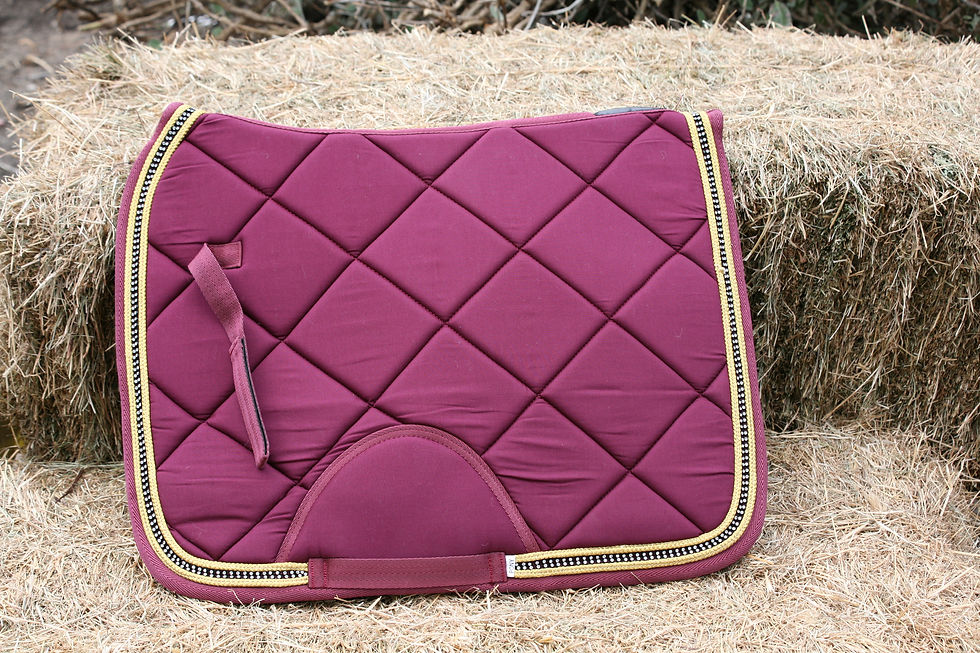 Thumbnail: Eloquent Dressage saddle blanket
