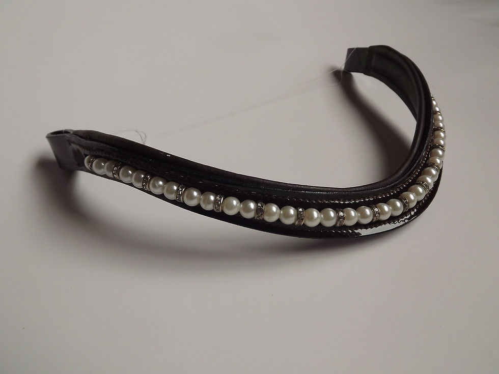 Thumbnail: Touch of Pearls browband