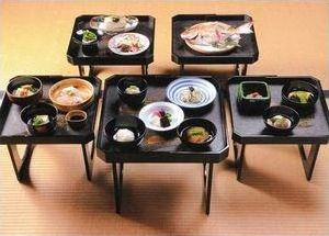 How did the rich enjoy their feasts?