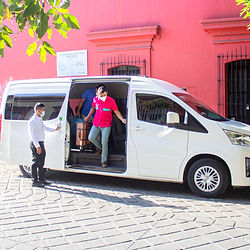 Transpote turístico de edan pride tours en Oaxaca