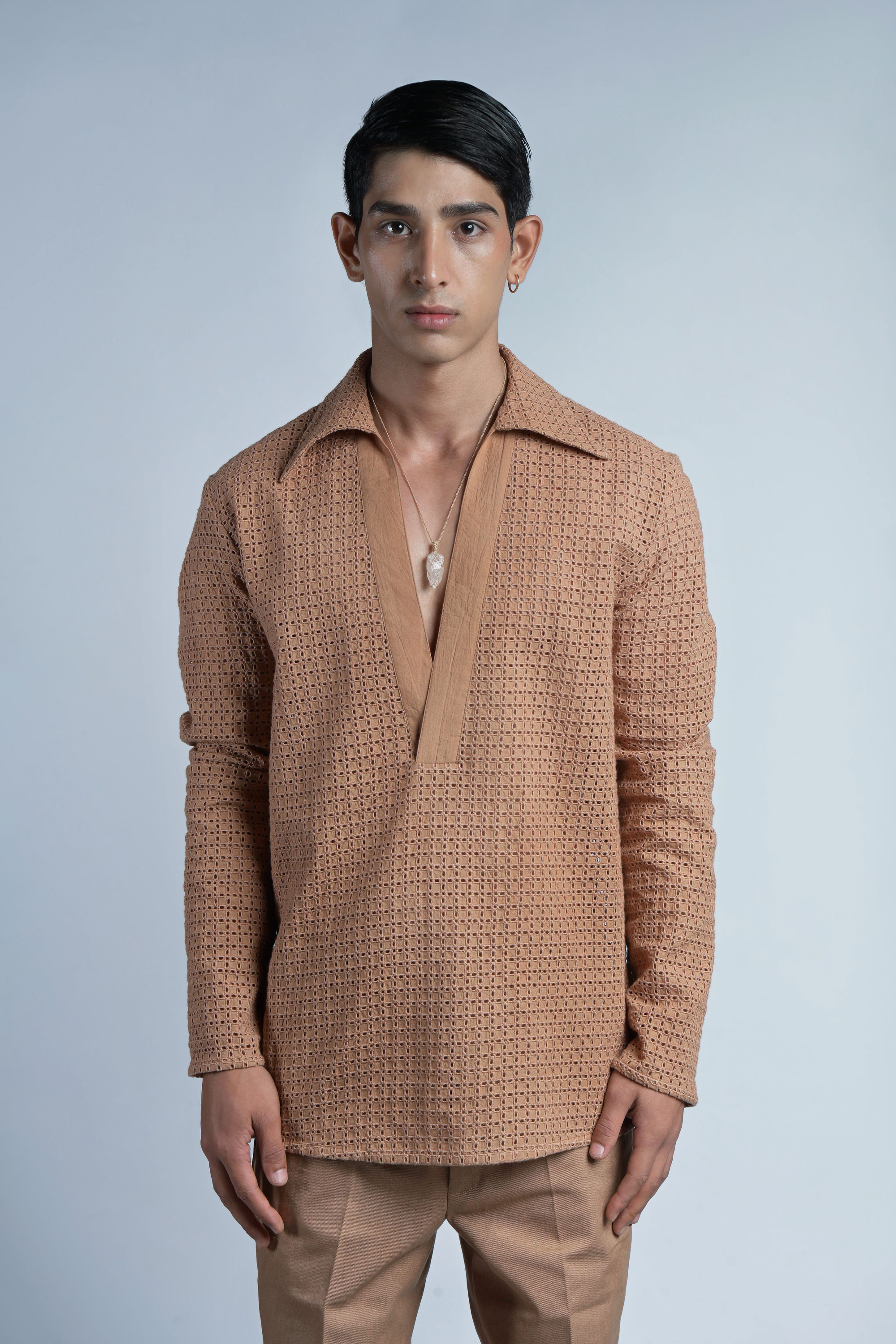 The stable tunic shirt