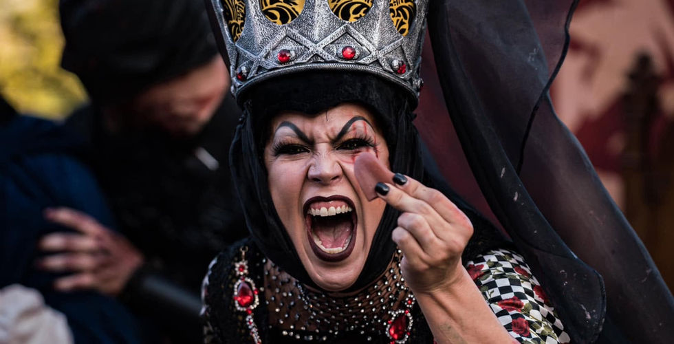 Halloween Horror Nights - The Queen - Tortured Faire