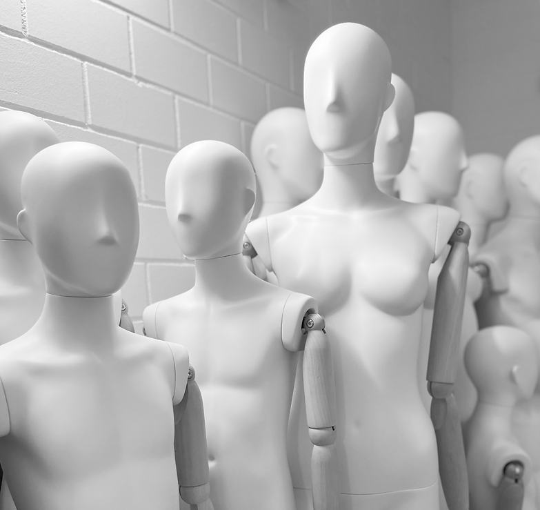 Manequins_edited_pm_edited.png