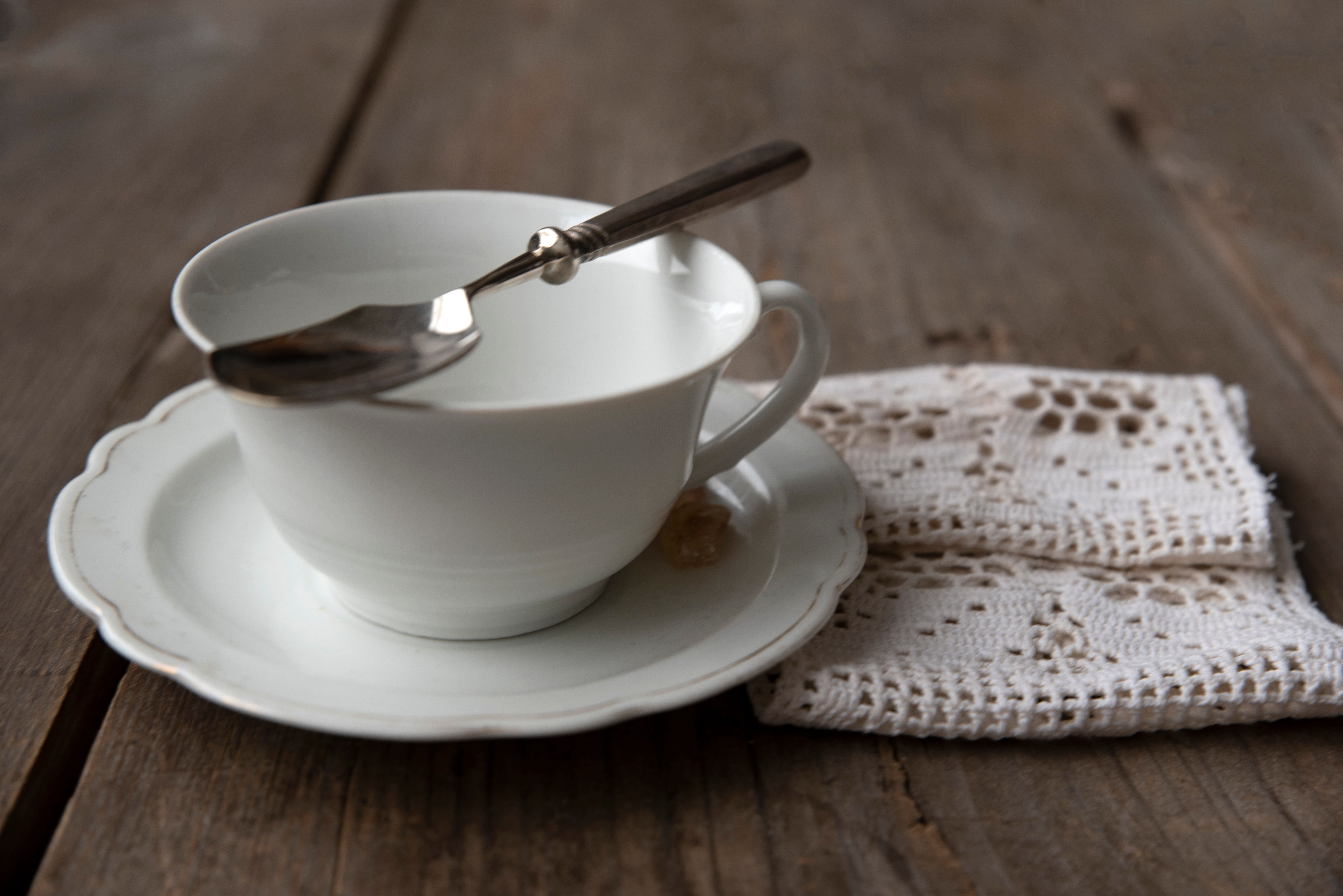 Vintage cake fork and sugar spoon engraved with H.R. and Õie – a touch of personal history