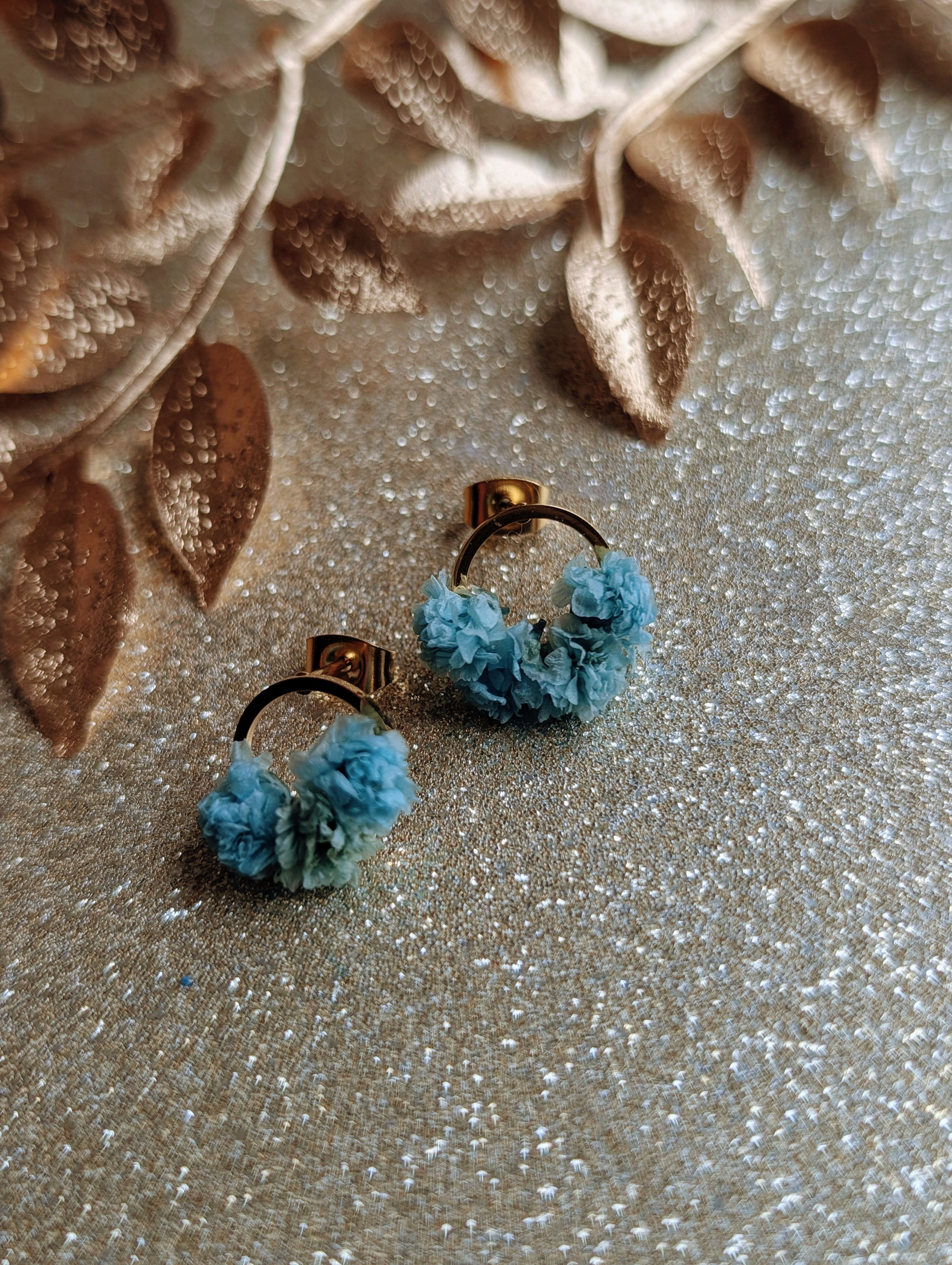 Puces Fleuries bleu ciel