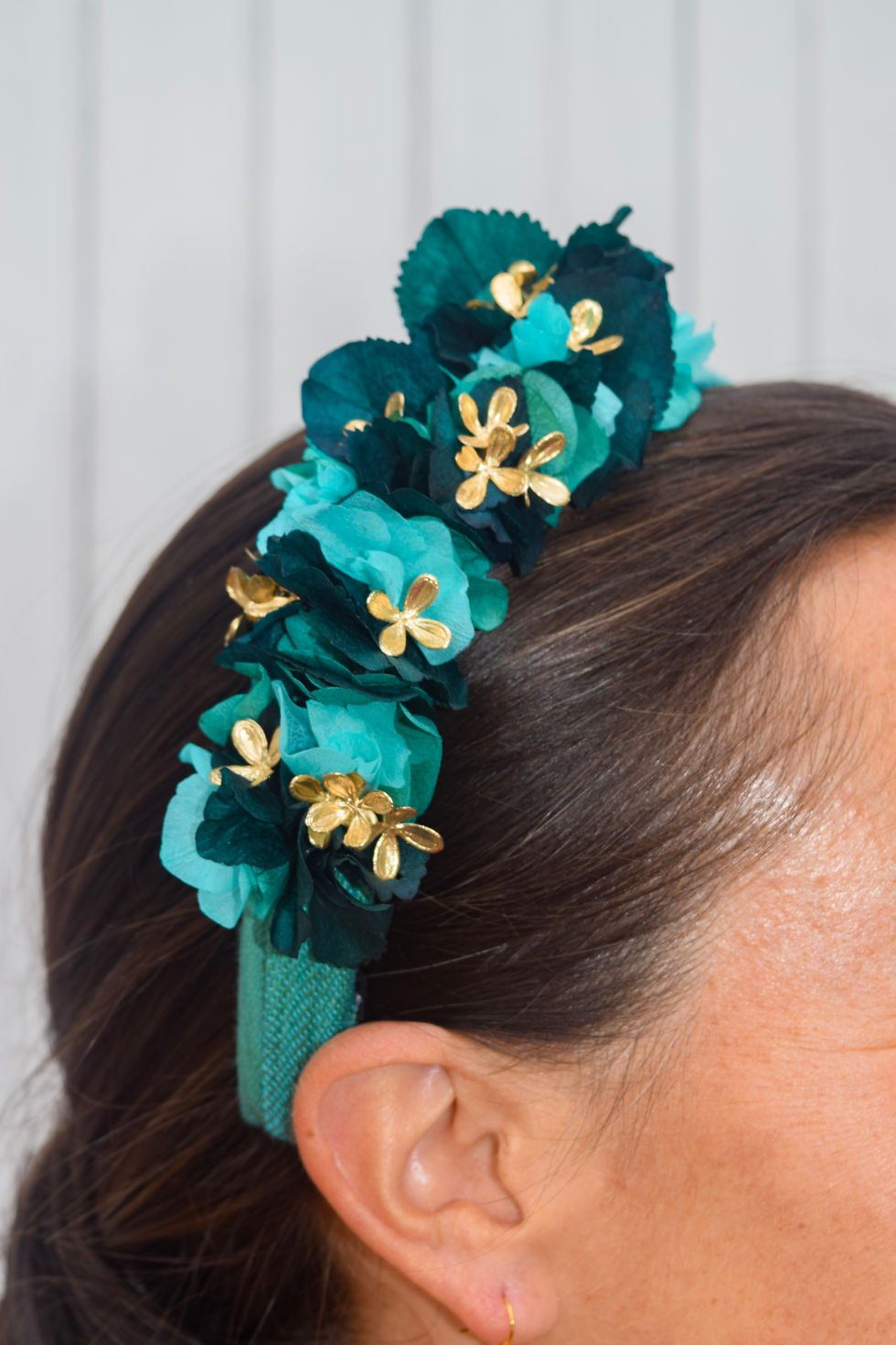 Miniature : Serre-tête Bastets persian aux fleurs vertes, turquoises et dorées