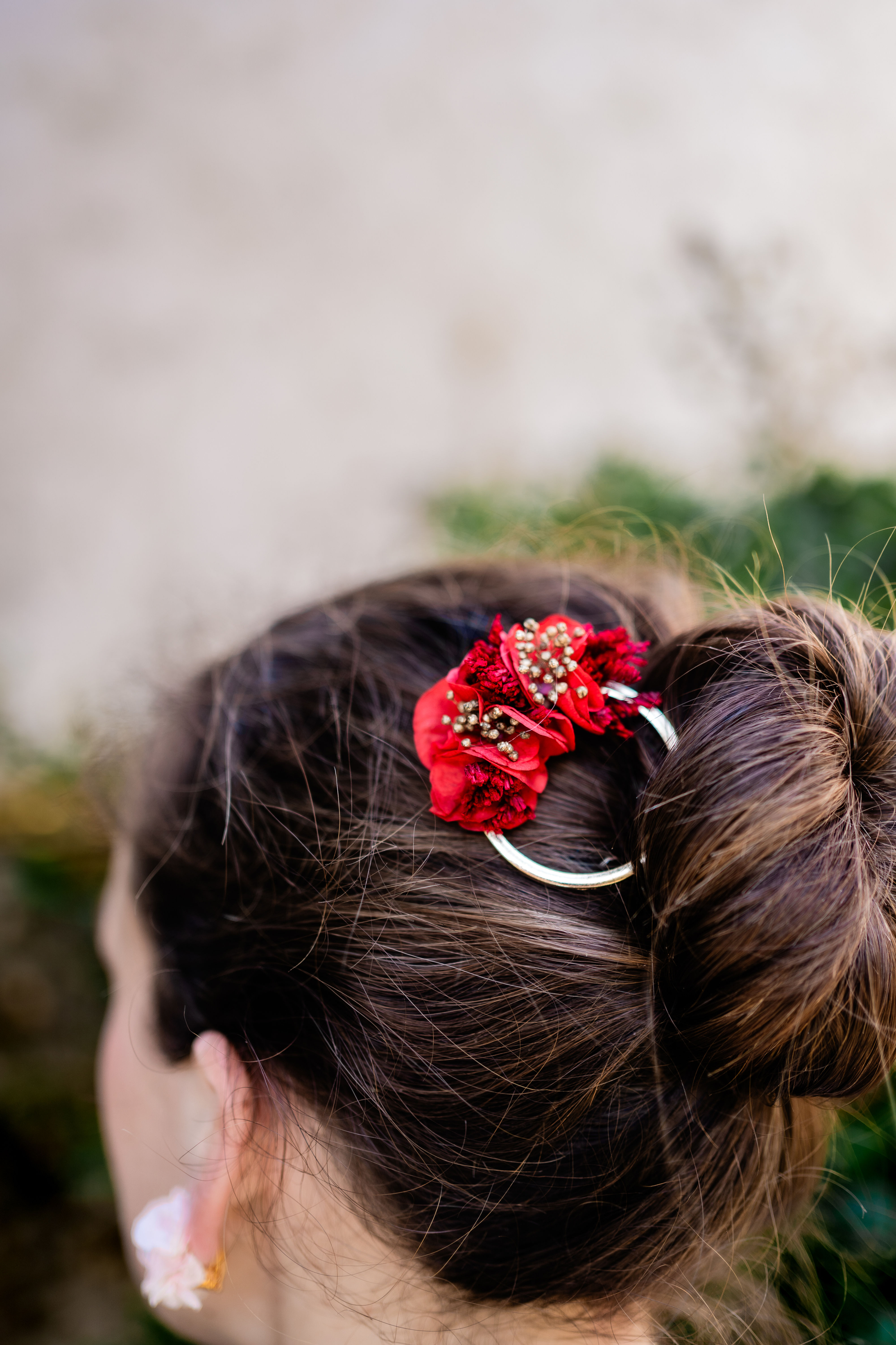 Barrette Izaourt rouge et dorée