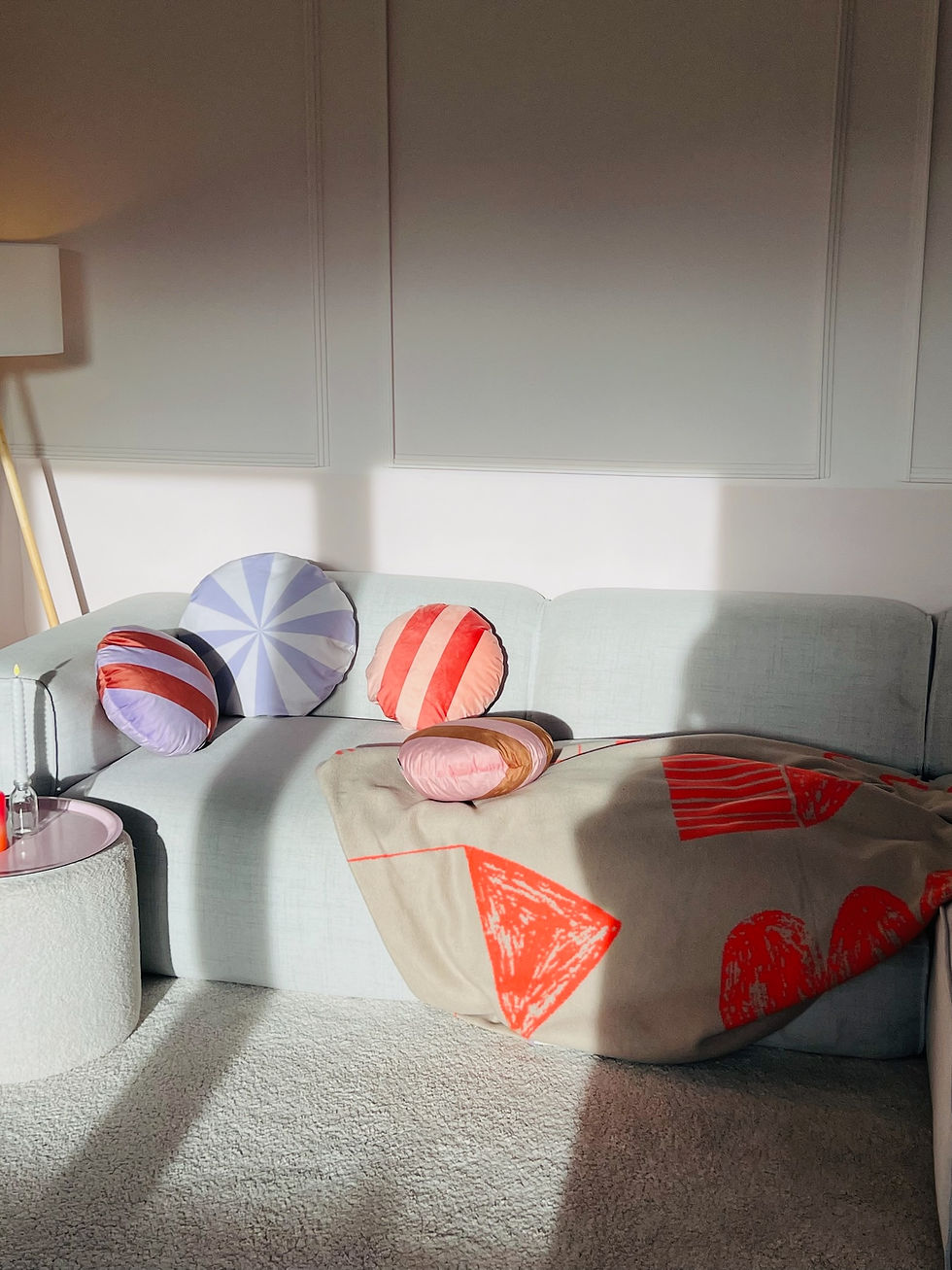 Miniaturbild: Kissen gestreift rund in drei Farben