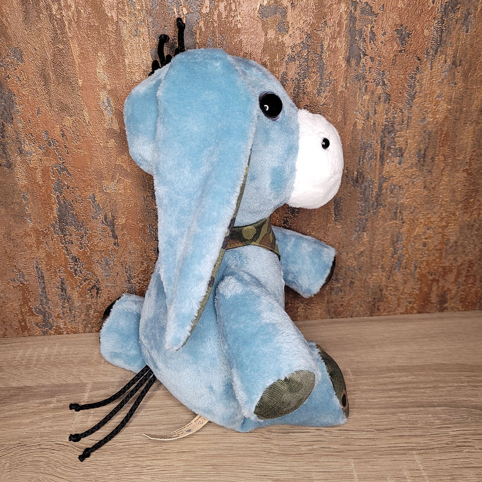 Miniaturbild: Esel Flecki, Flecktarn, eisblau