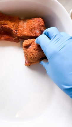 ribs in baking dish