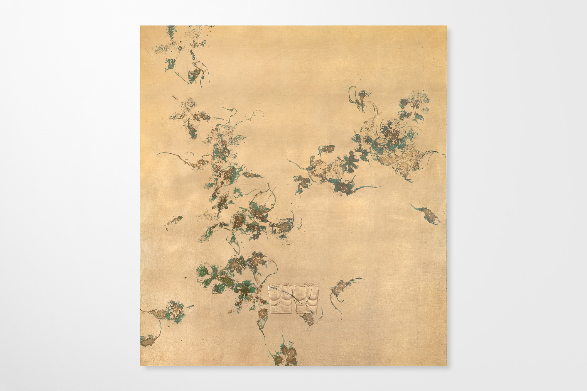 Pierre Vermeulen
Incredibly fast
2024
Sweat, gold leaf imitate, acrylic, gesso and shellac on Belgian Linen 
100 x 90 cm