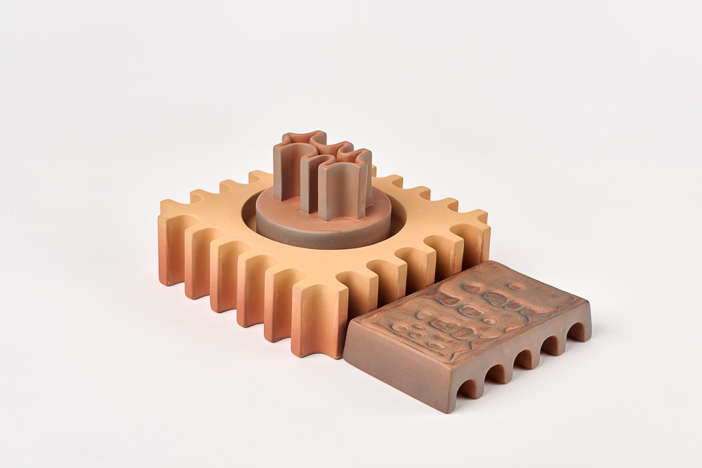 Justin Brett
Pluto’s Font II - Titanium Pool, Cobalt and Chrome Fount, Dark Cobalt Sluice
2023
Clay slips and mineral pigments 
28.5 x 18 x 10 cm