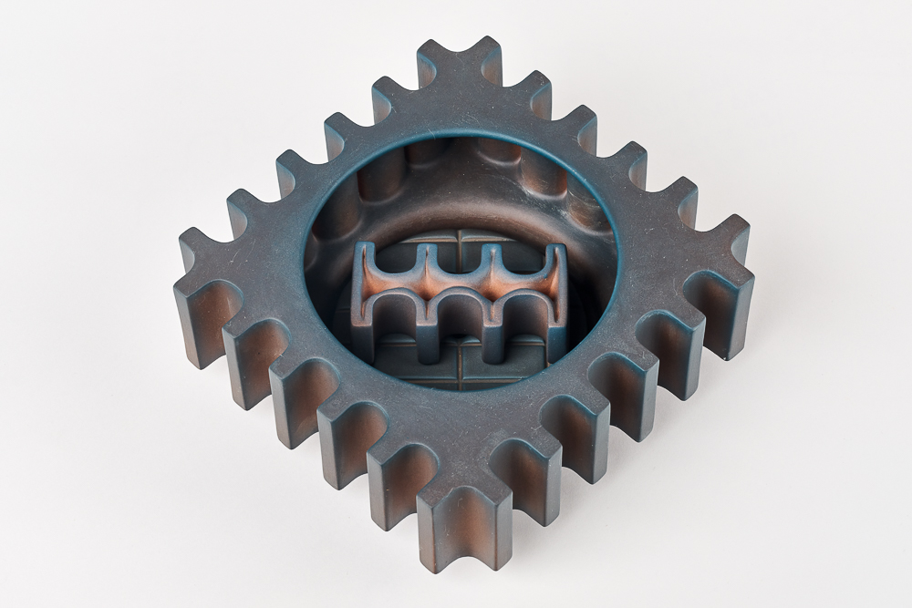 Justin Brett
Pluto’s Font VIII - Dark Cobalt Pool, Spring and Jets
2023
Clay slips and mineral pigments 
18 x 18 x 7.5 cm