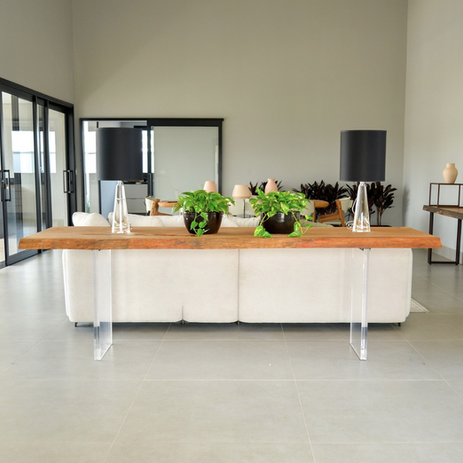 Sideboard aus Massivholz