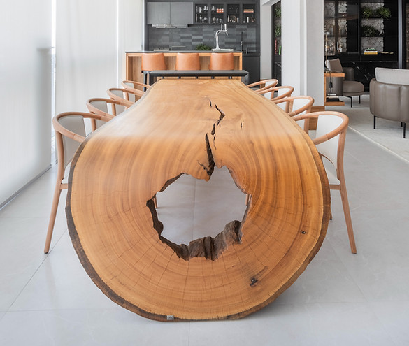 Curved Table by Arbo REAL