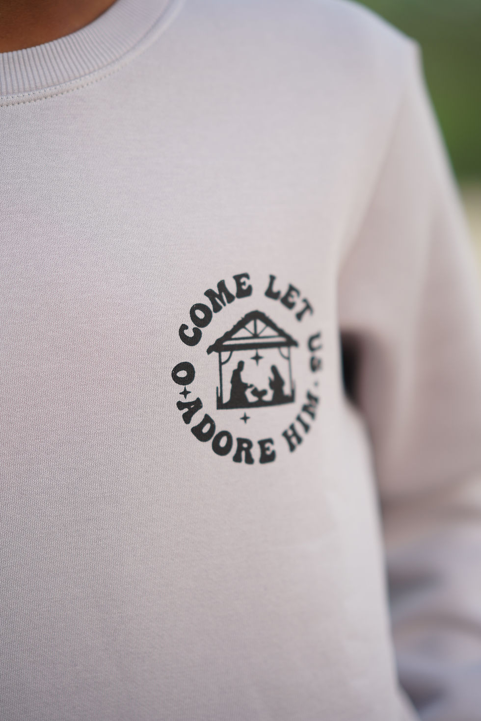 Thumbnail: O Come Let Us Adore Him