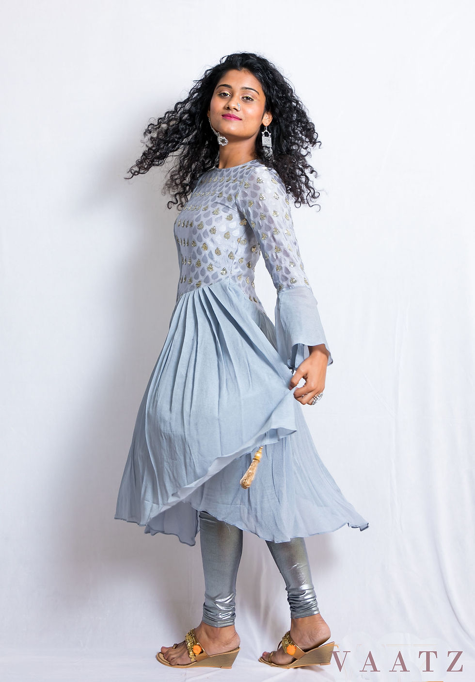 Thumbnail: Asymmetric Grey Kurti