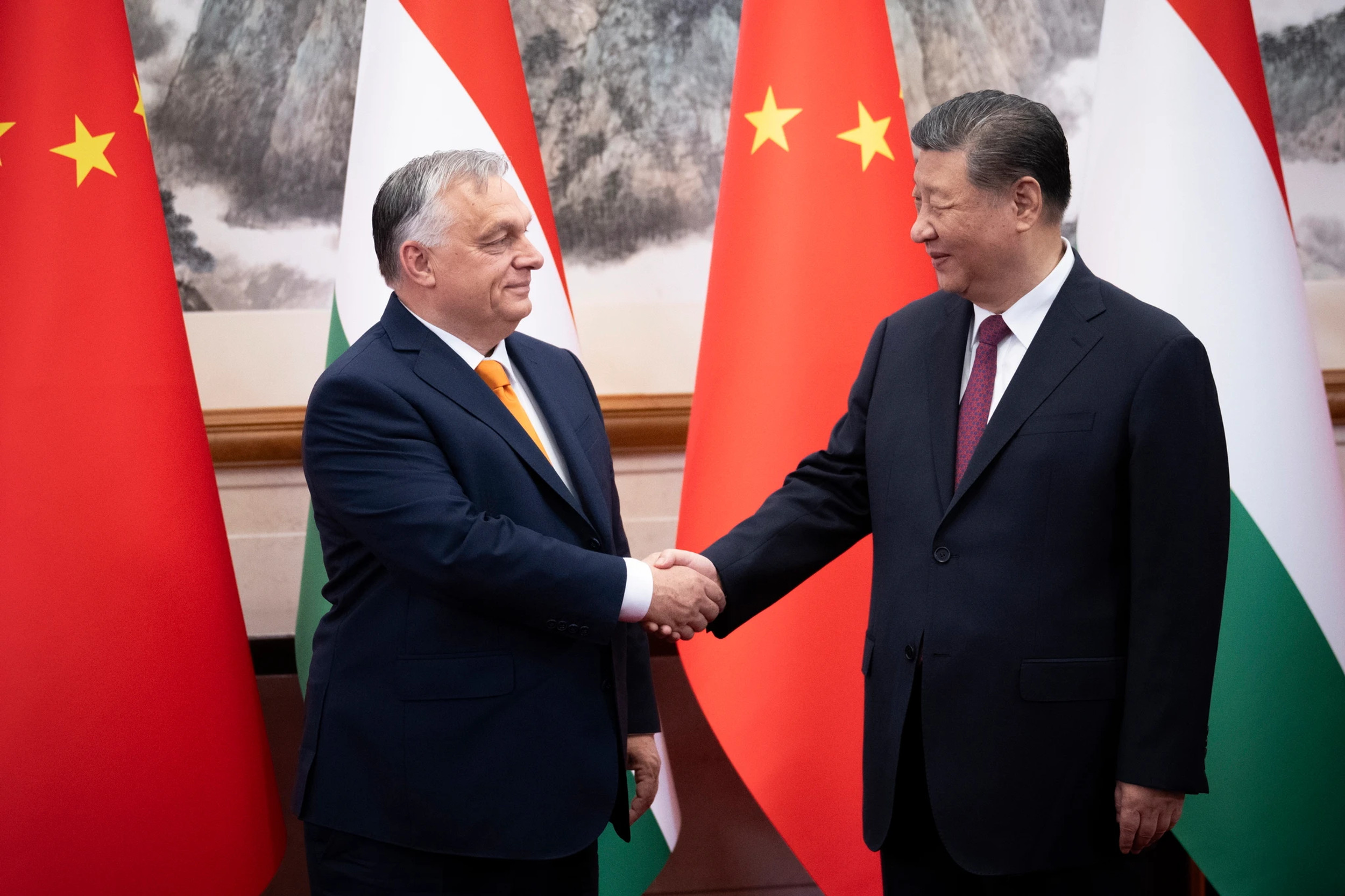 Putin's Multipolar Vision Takes Shape with Orban in China and Modi in ...