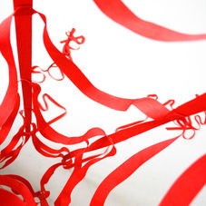 chaise rouge detail02.jpg