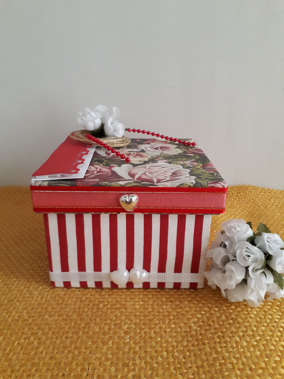 Miniatura: Caixa em Mdf  - "Flores e seu encanto"