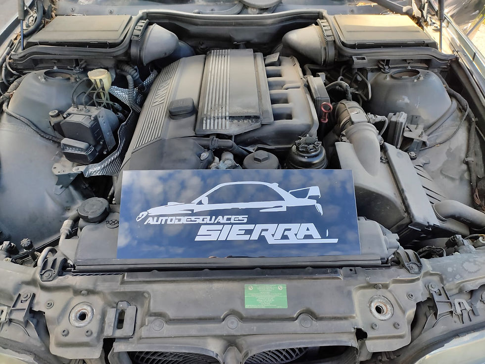 Miniatura: BMW 525i