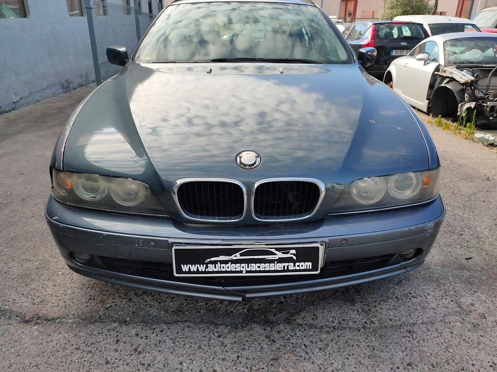 Miniatura: BMW 525i