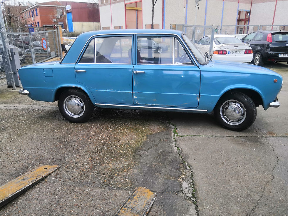 Miniatura: SEAT 124