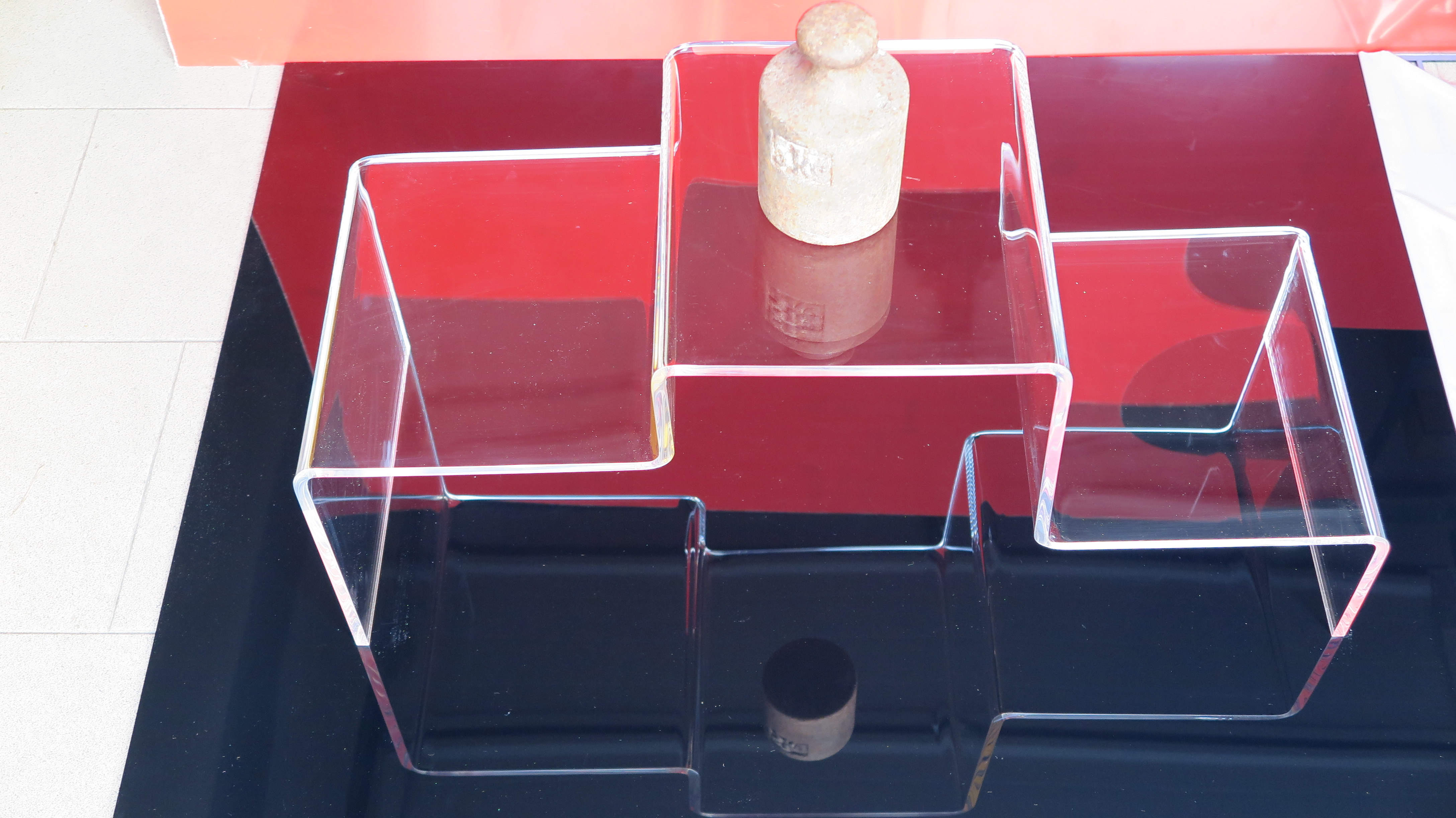Podium z plexi