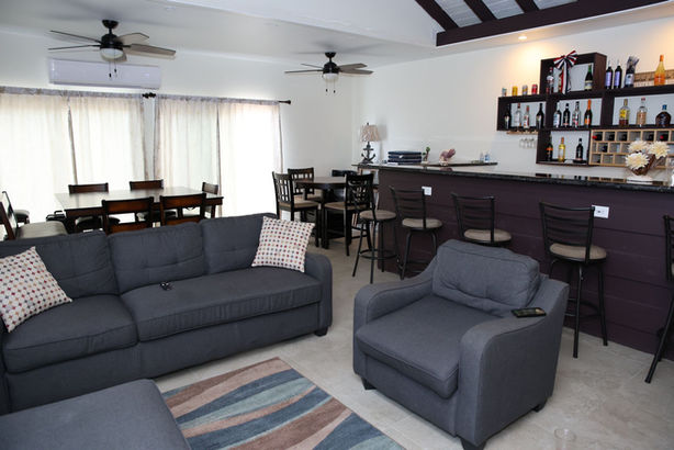 Grand Bahama Bonefishing At Sandy Beach Villas Bonefish Lodge | Living Accommodations