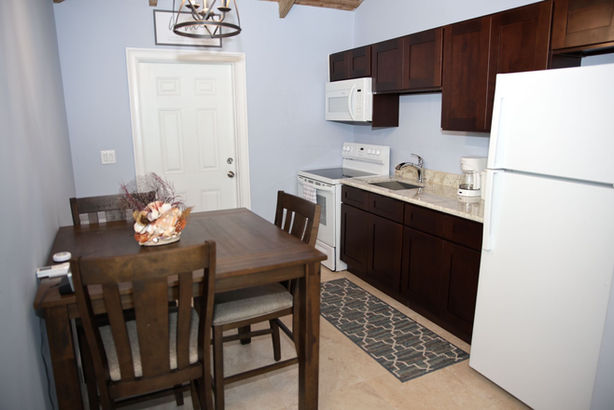 Grand Bahama Bonefishing At Sandy Beach Villas Bonefish Lodge | Living Accommodations
