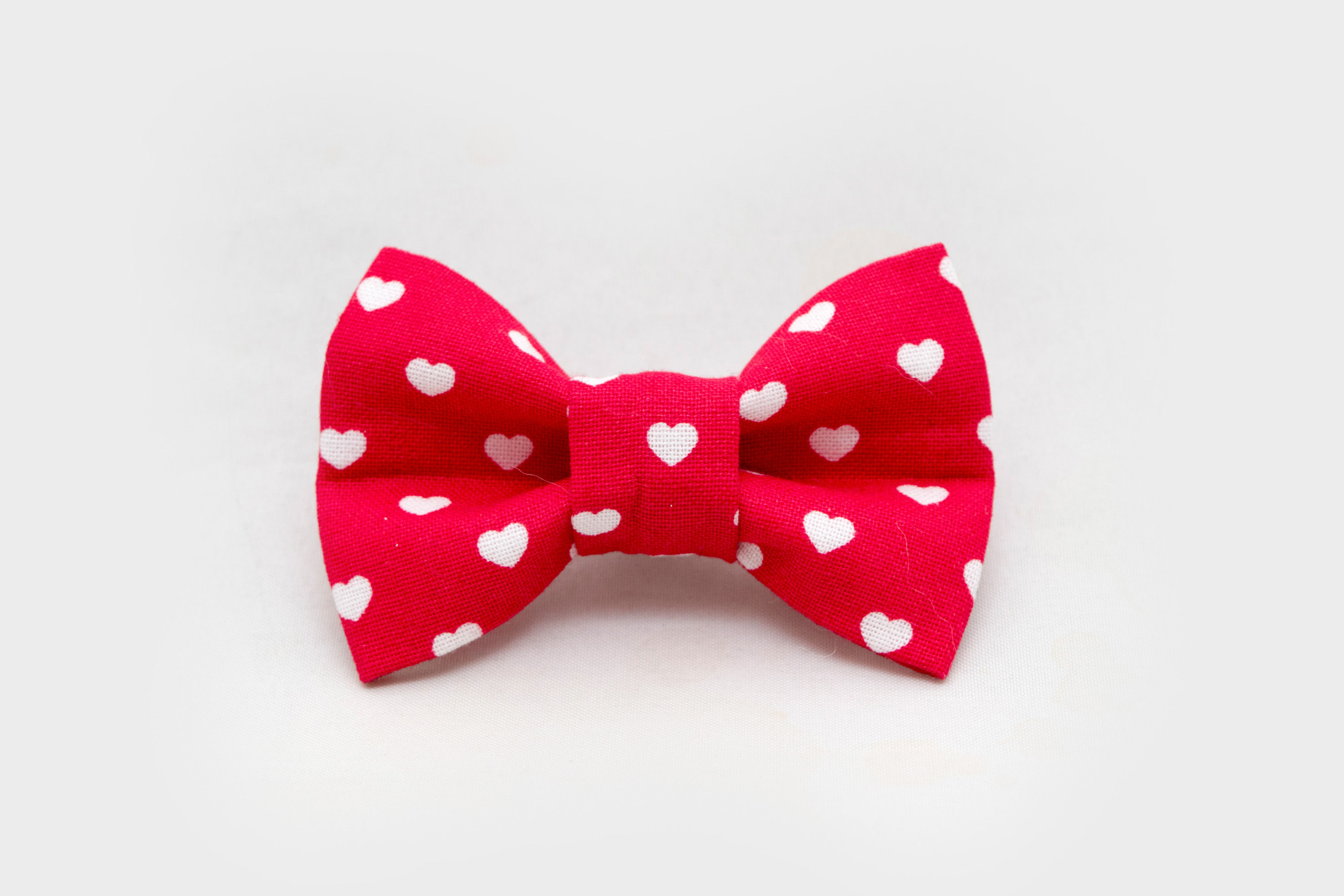 White Hearts on Red Dapper Cat Bow Tie