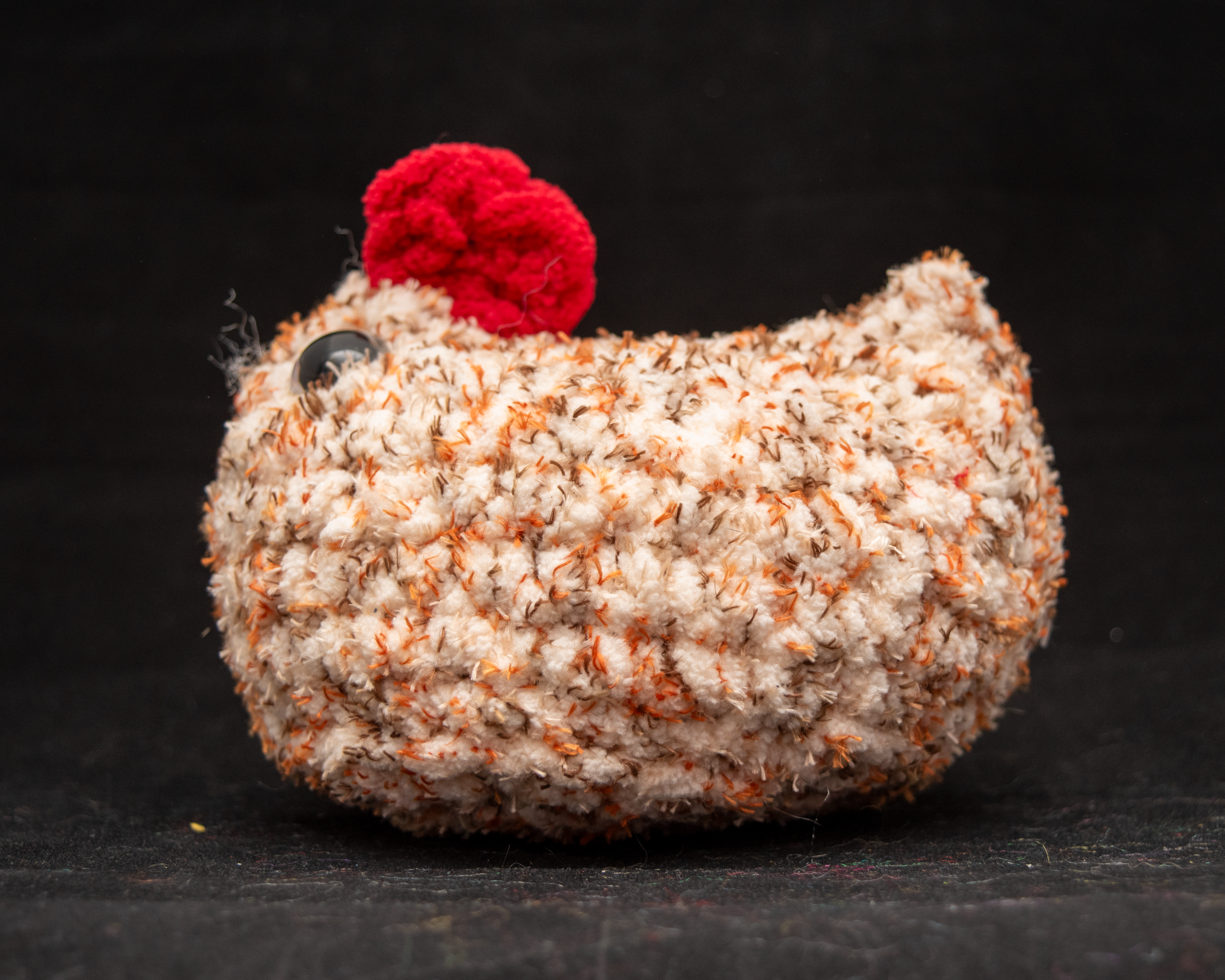 Mews Roos - Gold Chicken -Medium