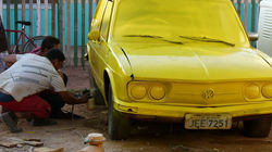 pintando bsb amarela l